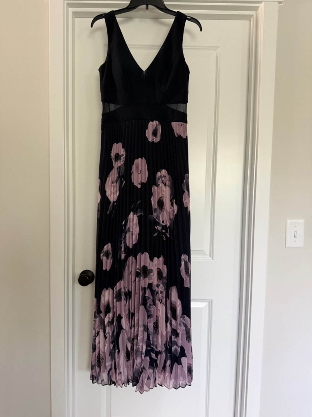 Xscape Navy and Pink Floral V-Neck Pleated Maxi Dress - Picture 2 of 5